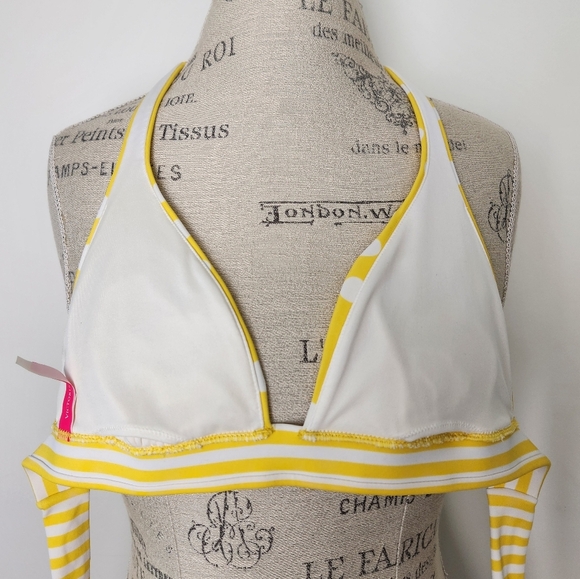 Victorias Secret Polkadot Bikini - Picture 5 of 7